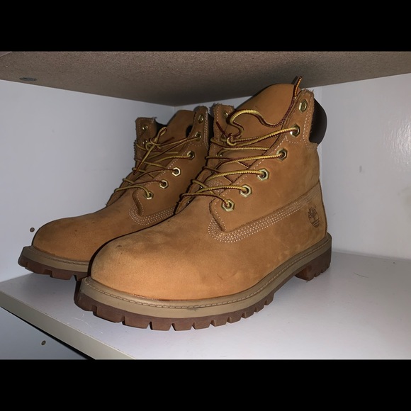 Chestnut 6in Timberlands - Picture 2 of 3